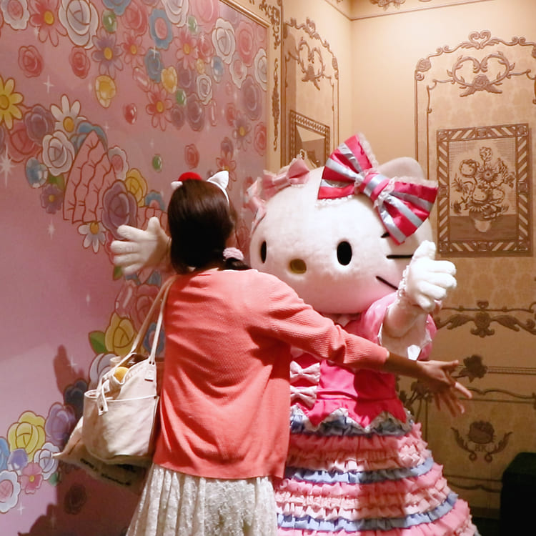 Sanrio Puroland - Meet Sanrio Characters in a Place of Dreams and Happiness!